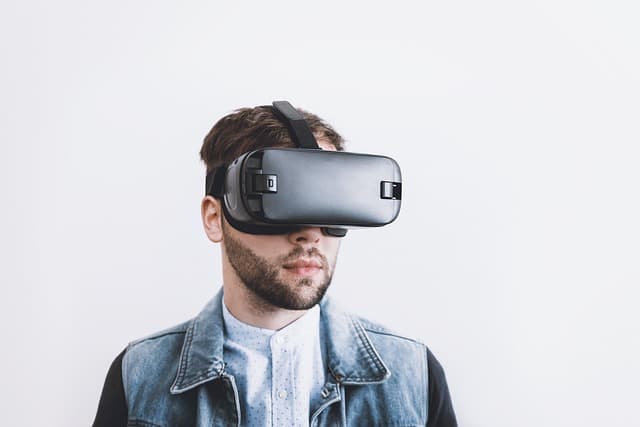 Virtual Reality Headsets Review: Avoid These Buying Mistakes