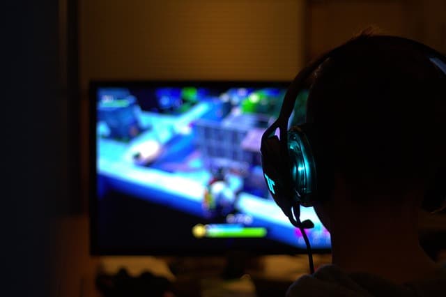 Best Mobile Gaming Accessories: Avoid Common Mistakes